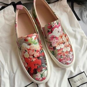 NWT Authentic Gucci Board Floral Print Skate Sneaker Dry Rose European Size 35.5